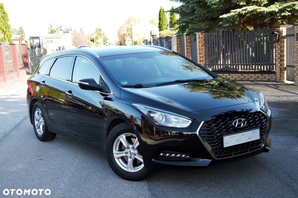 Hyundai i40 Kombi blue 1.6 CRDi DCT Space Plus - 32