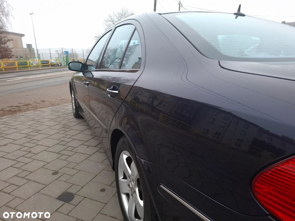 Mercedes-Benz Klasa E - 27