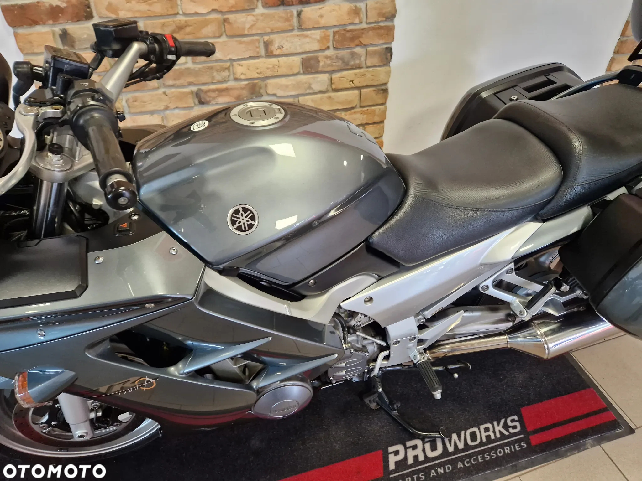 Yamaha FJR - 16