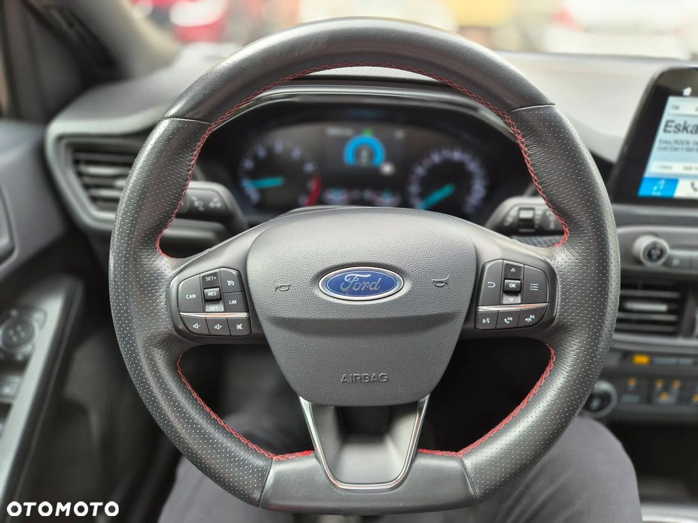 Ford Focus 1.5 EcoBoost ST-Line - 7