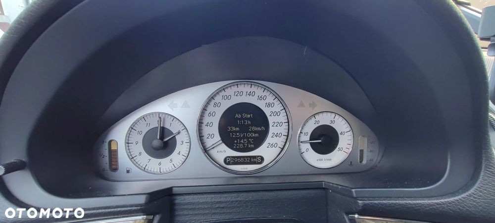 Mercedes-Benz Klasa E 320 CDI 4Matic Automatik Avantgarde DPF - 11