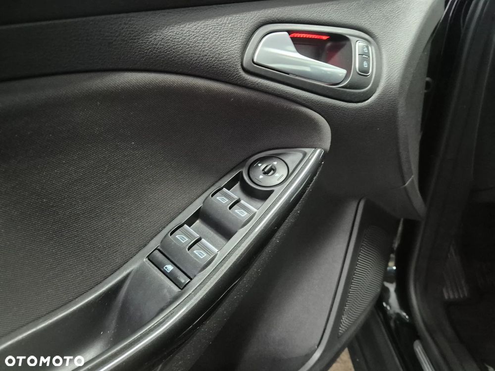 Ford Focus 2.0 TDCi Titanium ASS - 16