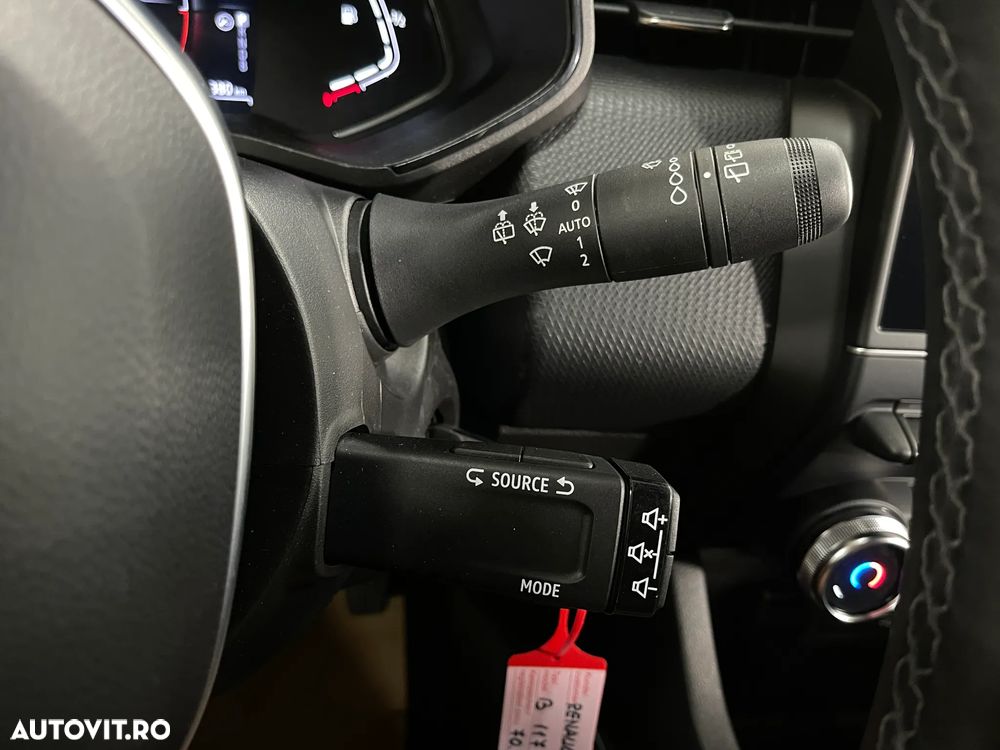 Renault Clio V E-Tech 145 Evolution - 21