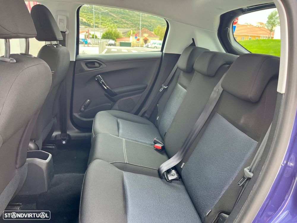 Peugeot 208 1.2 PureTech Access - 26