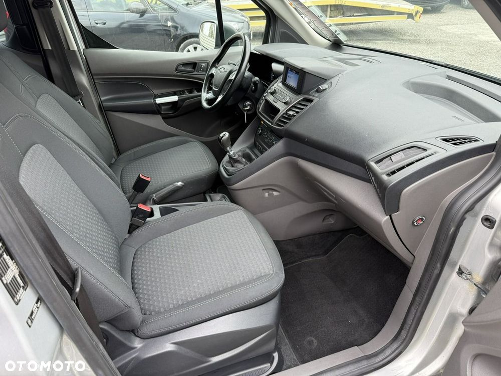 Ford Transit Connect - 34