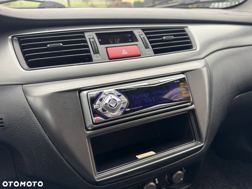 Mitsubishi Lancer 1.6 Comfort - 21