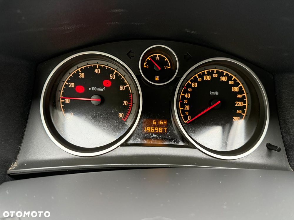 Opel Astra - 26