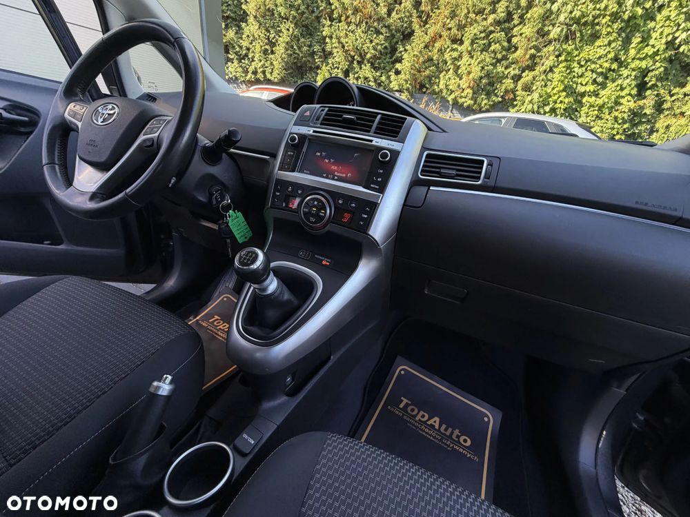 Toyota Verso - 16