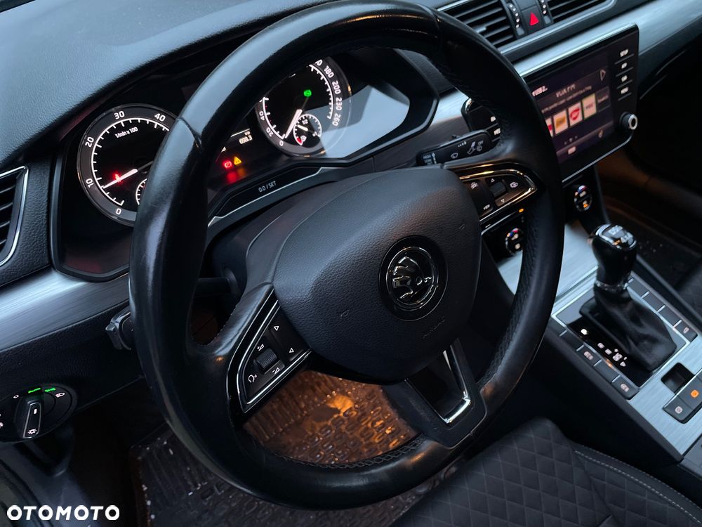 Skoda Superb 2.0 TDI 4x4 Ambition DSG - 10