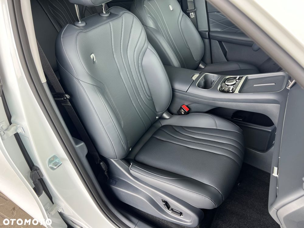 Geely Starray EM-i 1.5 PHEV Pro - 17