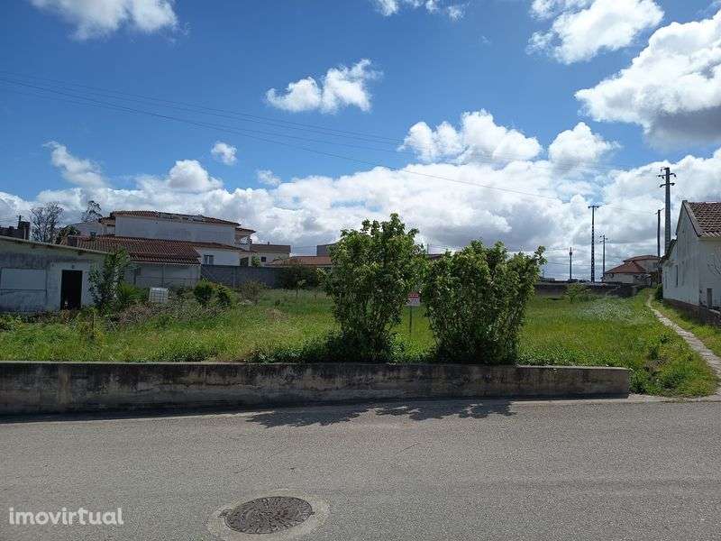 Vende-se  Terreno - Grande imagem: 2/3