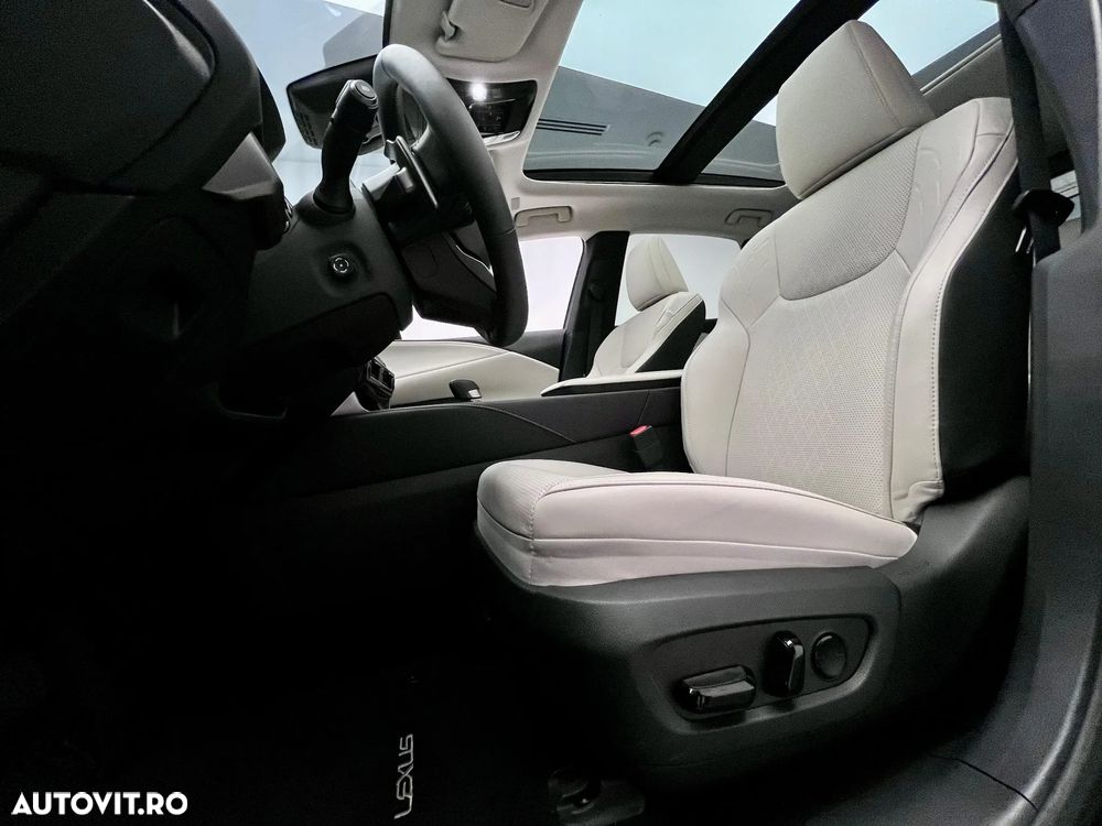 Lexus Seria RX 450h+ E-Four PHEV Executive - 15