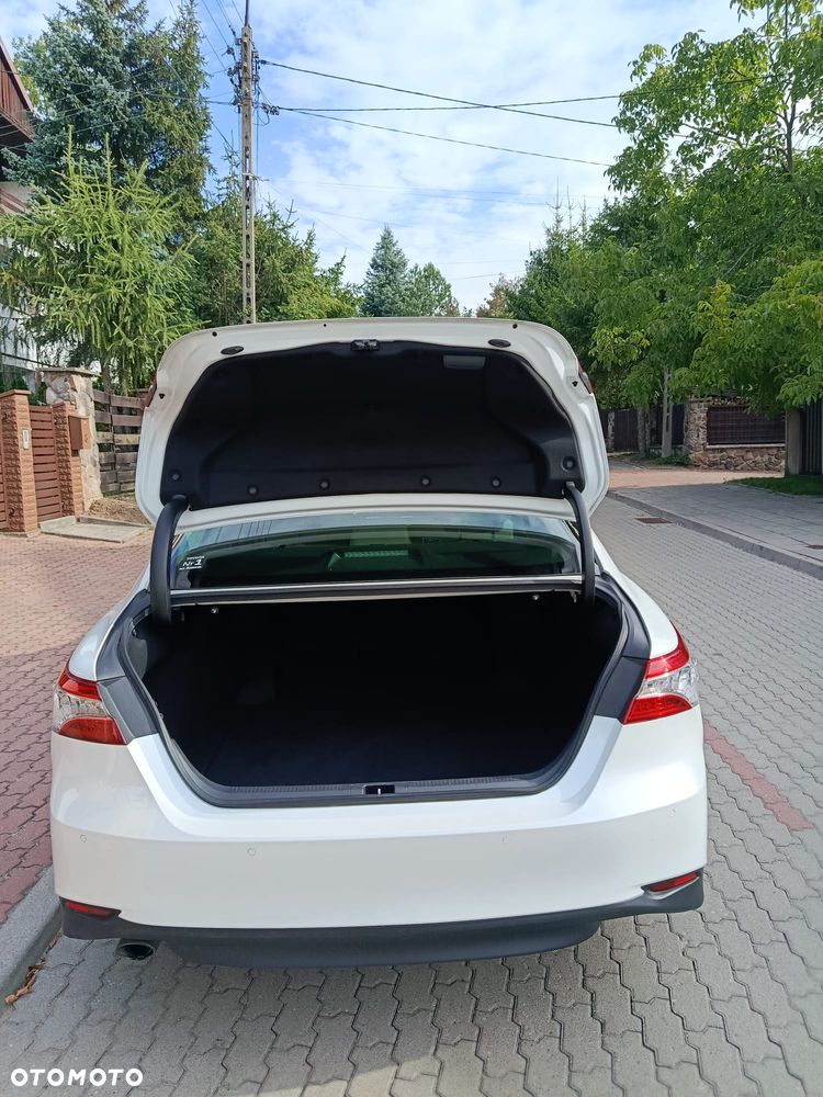 Toyota Camry 2.5 Hybrid Executive CVT - 5