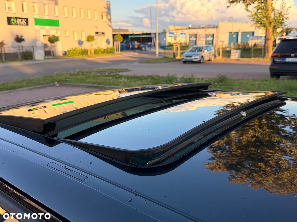 BMW Seria 3 320i - 16