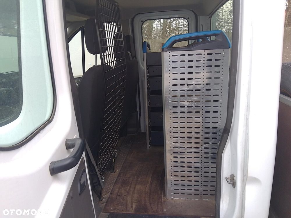 Ford Transit - 10