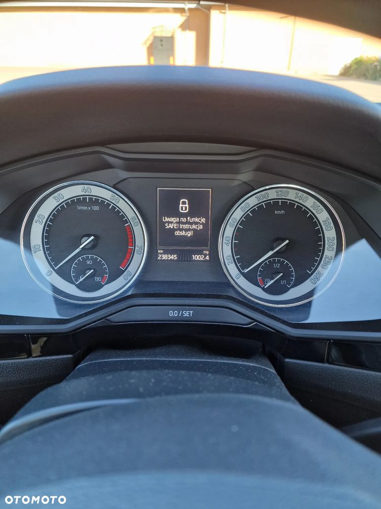 Skoda Superb 2.0 TSI L&K DSG - 16
