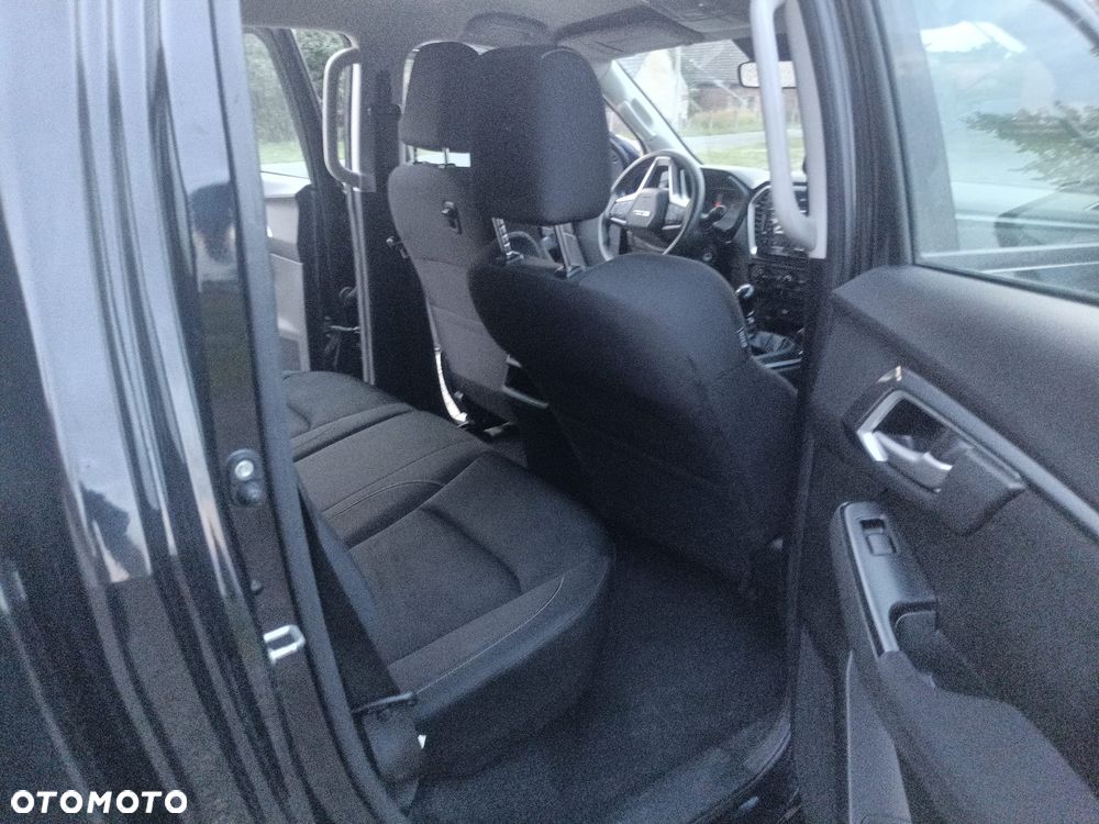 Isuzu D-Max 1.9 DC LS - 9
