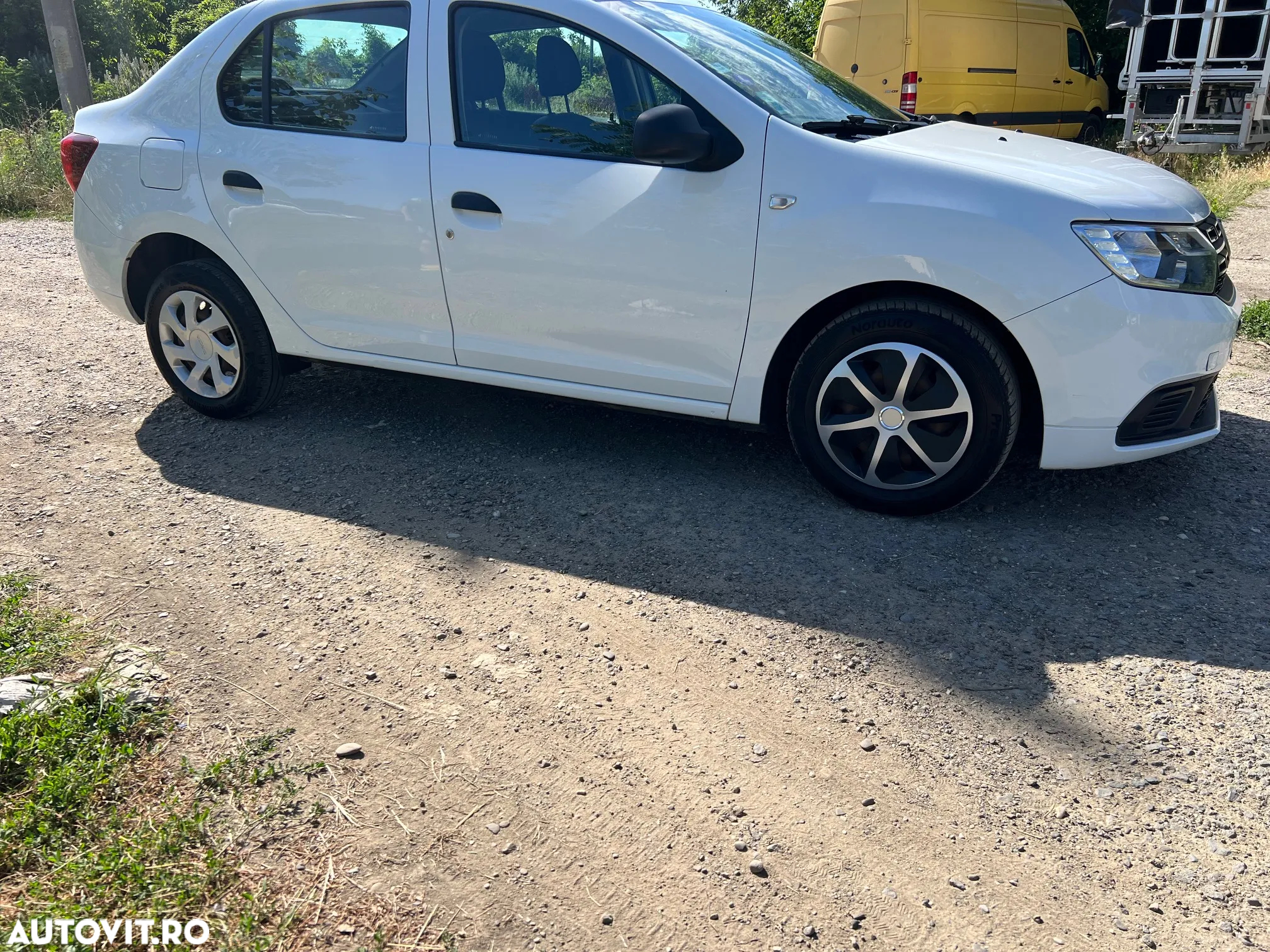 Dacia Logan - 4
