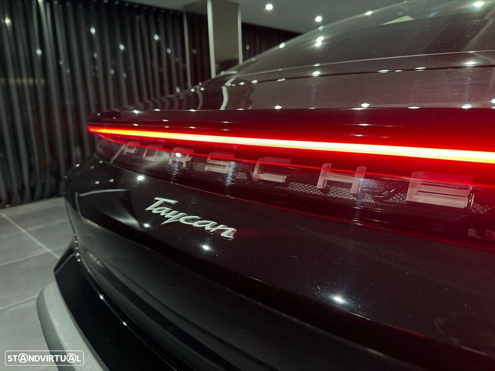 Porsche Taycan Standard - 37