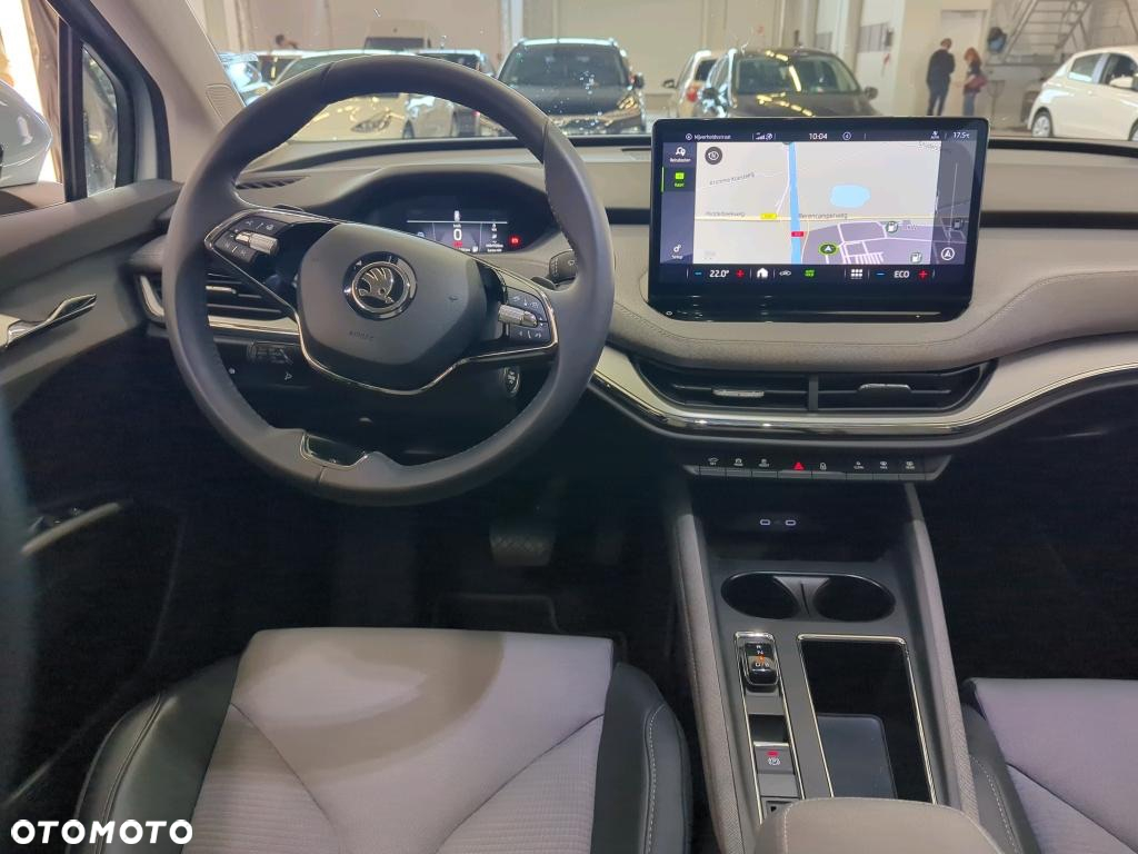 Skoda Enyaq 80 82kWh Sportline - 8