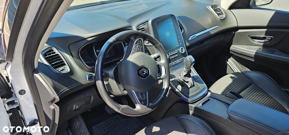 Renault Grand Scenic Gr 1.6 dCi Bose EDC - 9