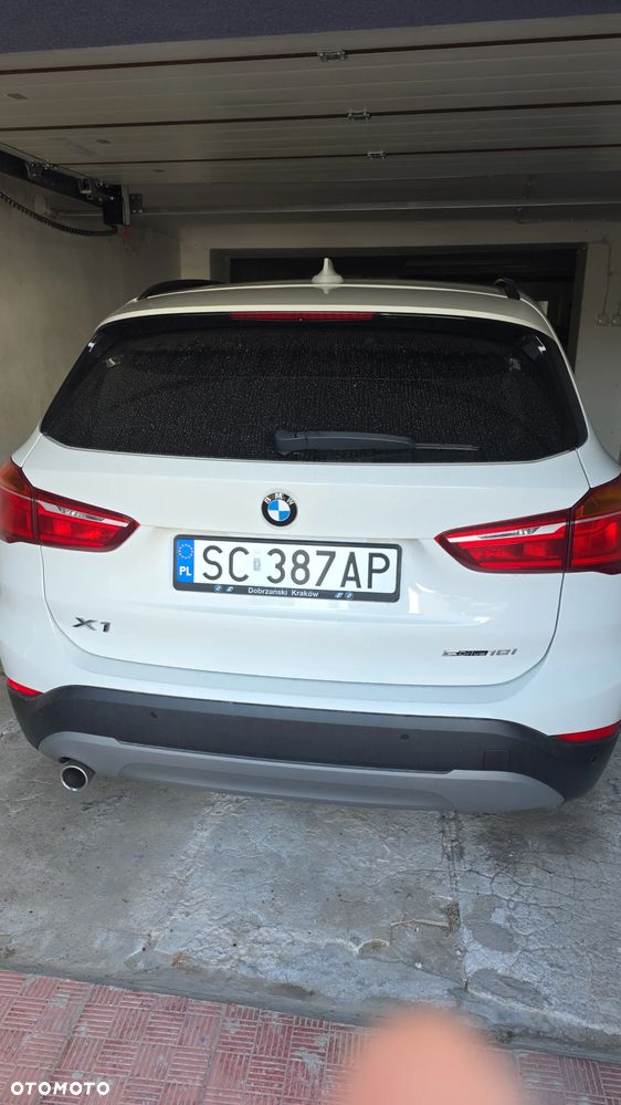BMW X1 sDrive18i - 4