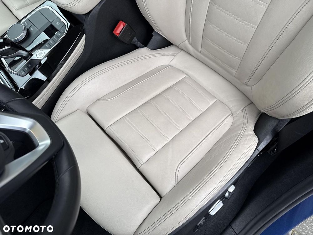 BMW X4 - 15