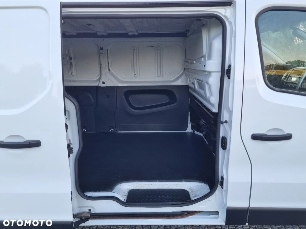Renault TRAFIC L2H1 - 23