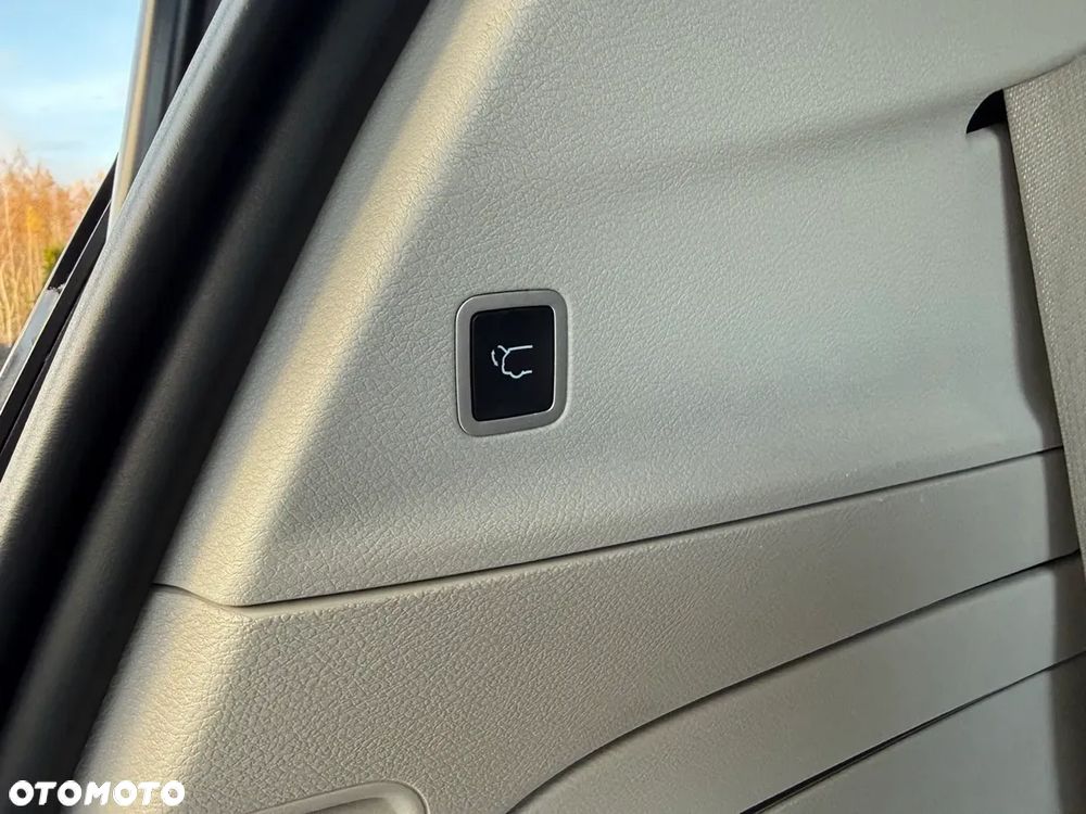 Chrysler Pacifica - 38