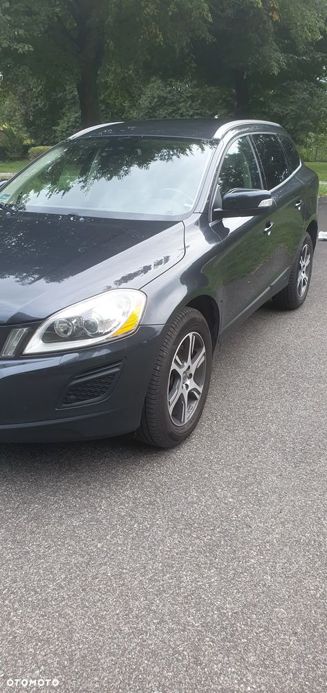 Volvo XC 60 D3 Momentum - 3