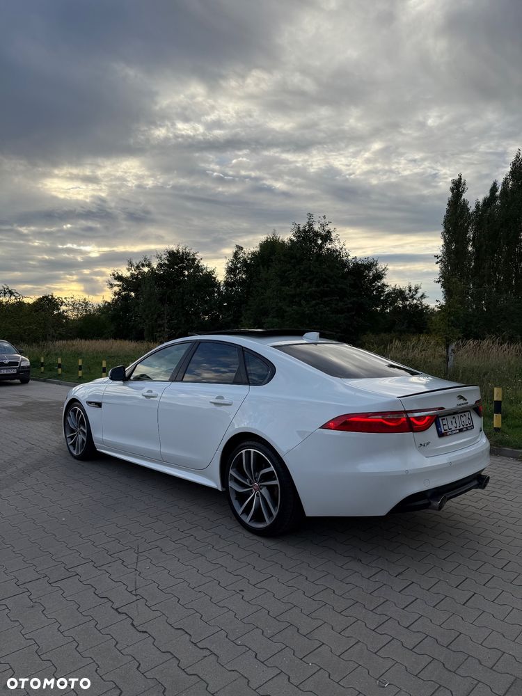 Jaguar XF 3.0 V6 AWD Pure - 3