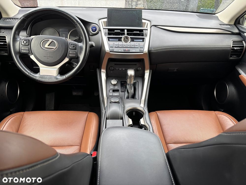 Lexus NX 300h Elite AWD - 21