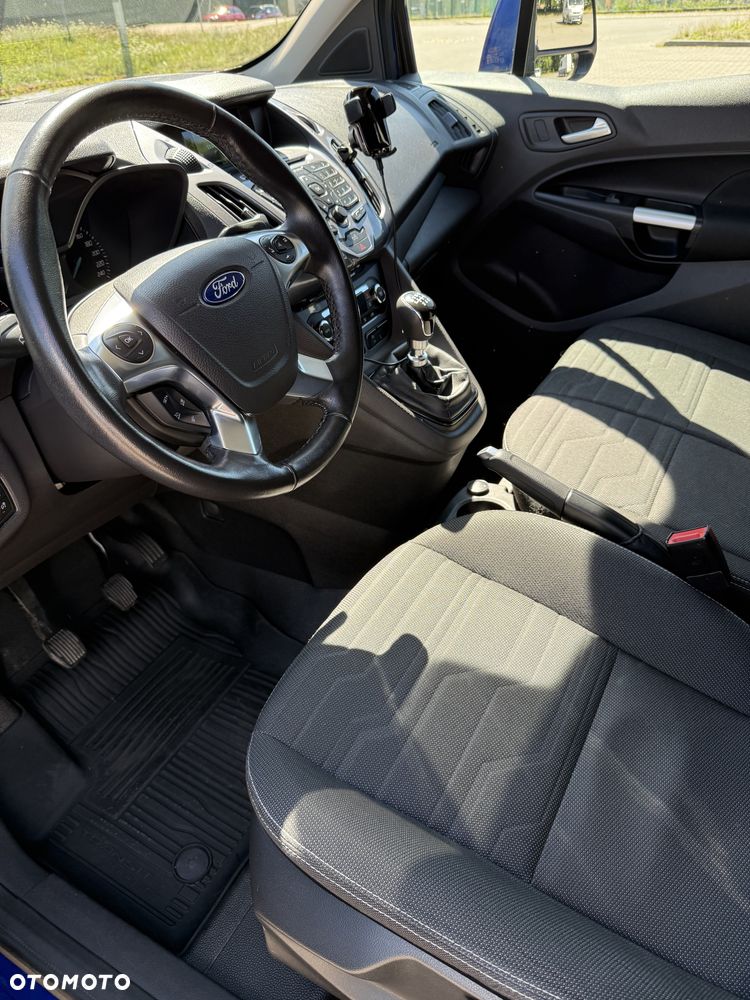 Ford Transit Connect - 16