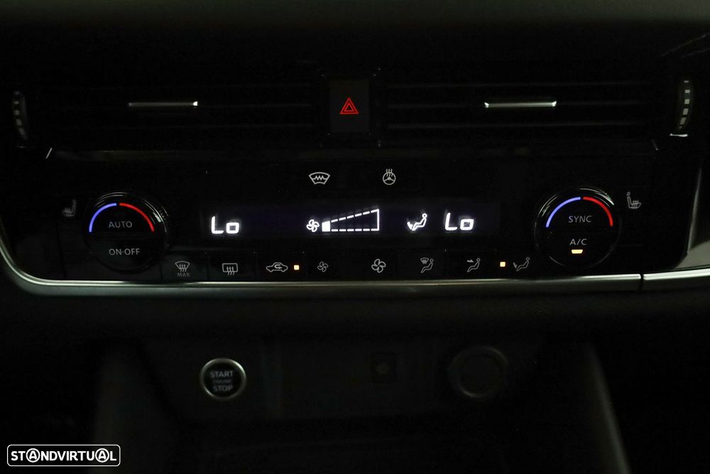 Nissan Qashqai 1.3 DIG-T N-Connecta Xtronic - 13