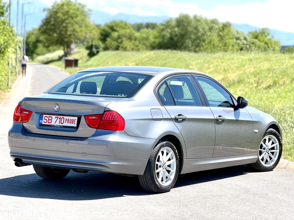 BMW Seria 3 318d DPF - 3