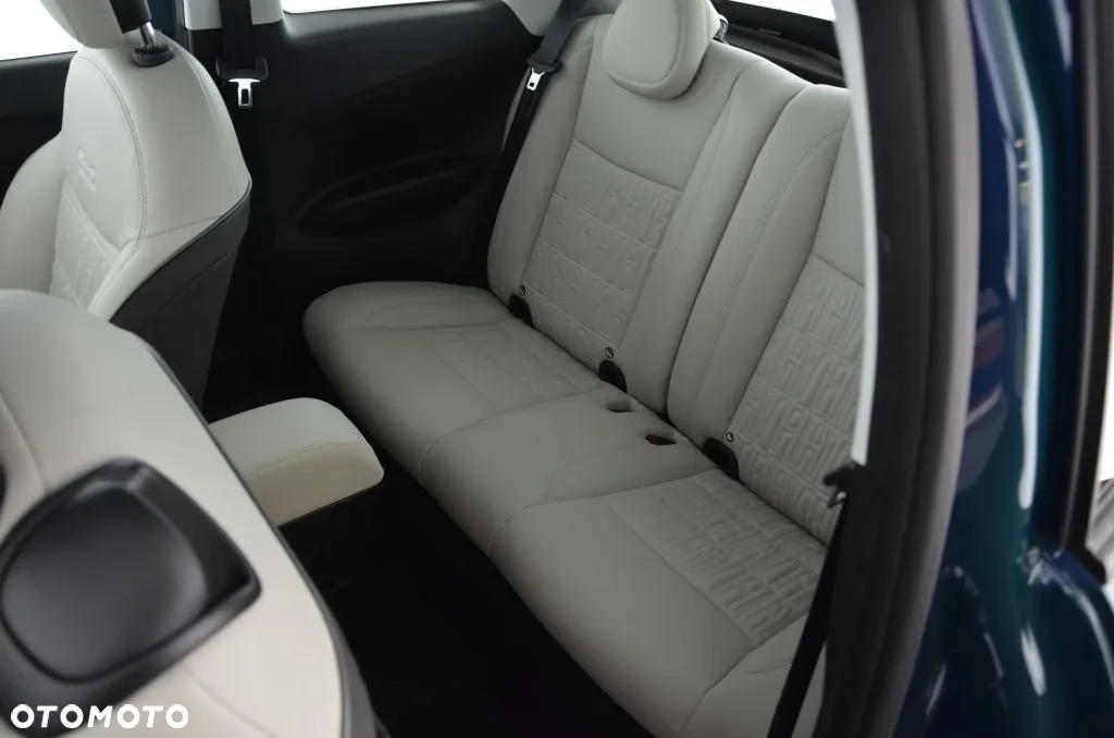 Fiat 500e La Prima - 13