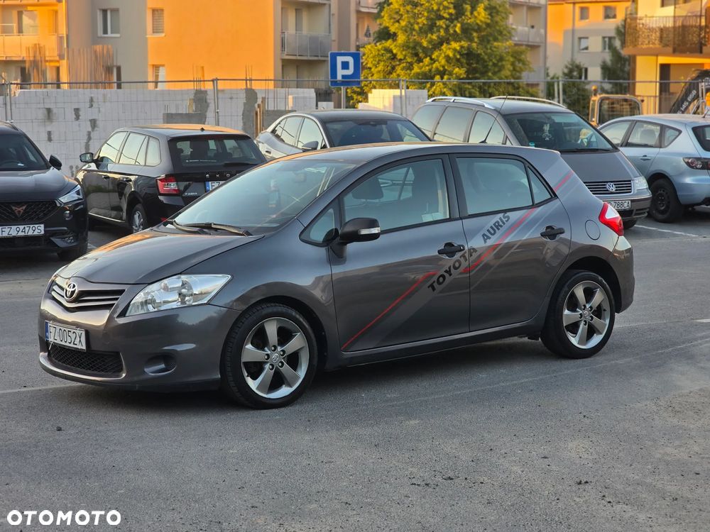 Toyota Auris 1.4 D-4D Active - 2