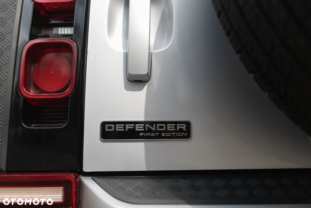 Land Rover Defender 3.0 P400 mHEV First Edition - 14