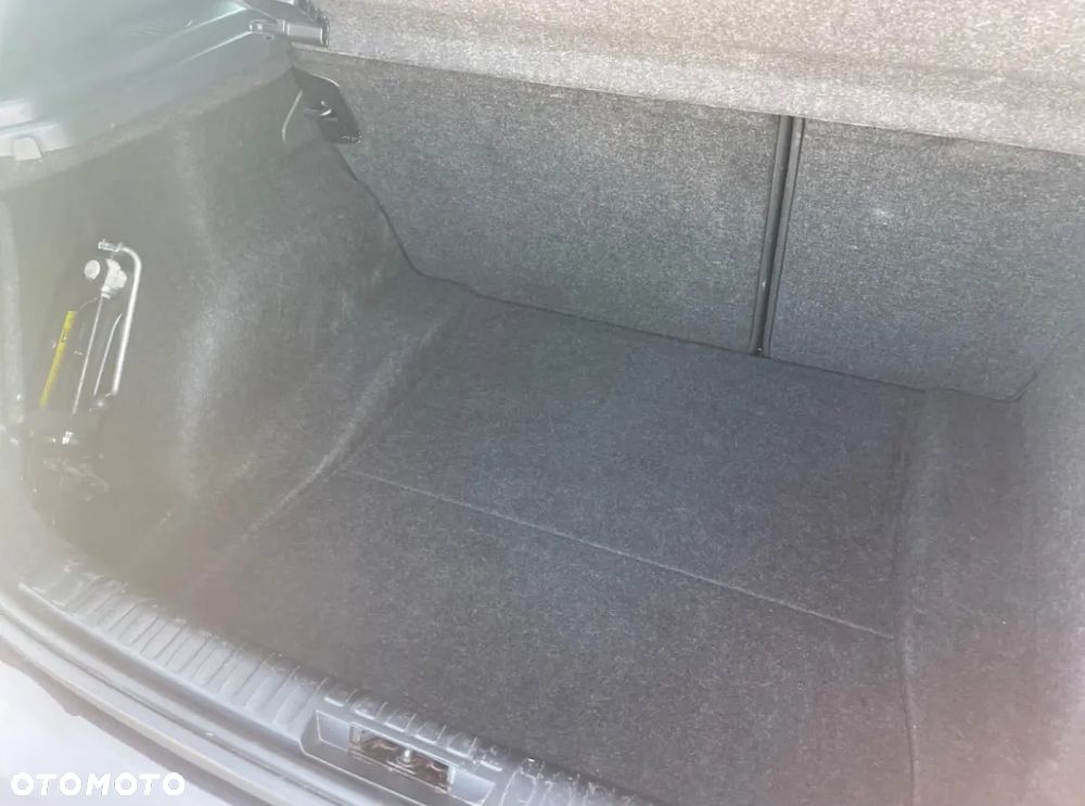 BMW Seria 1 116i - 16