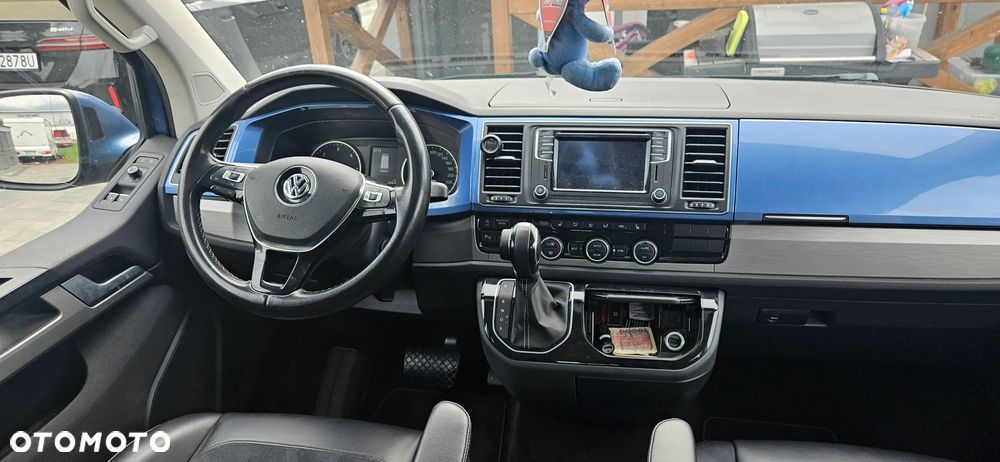 Volkswagen Multivan - 12