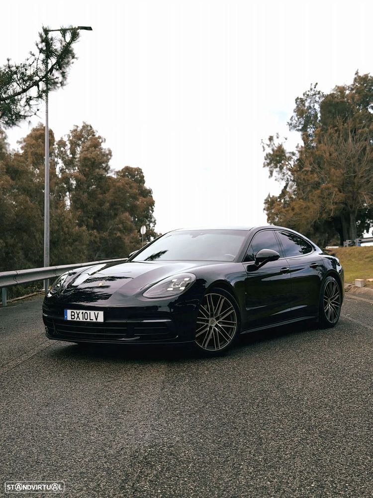 Porsche Panamera 4 Executive - 1