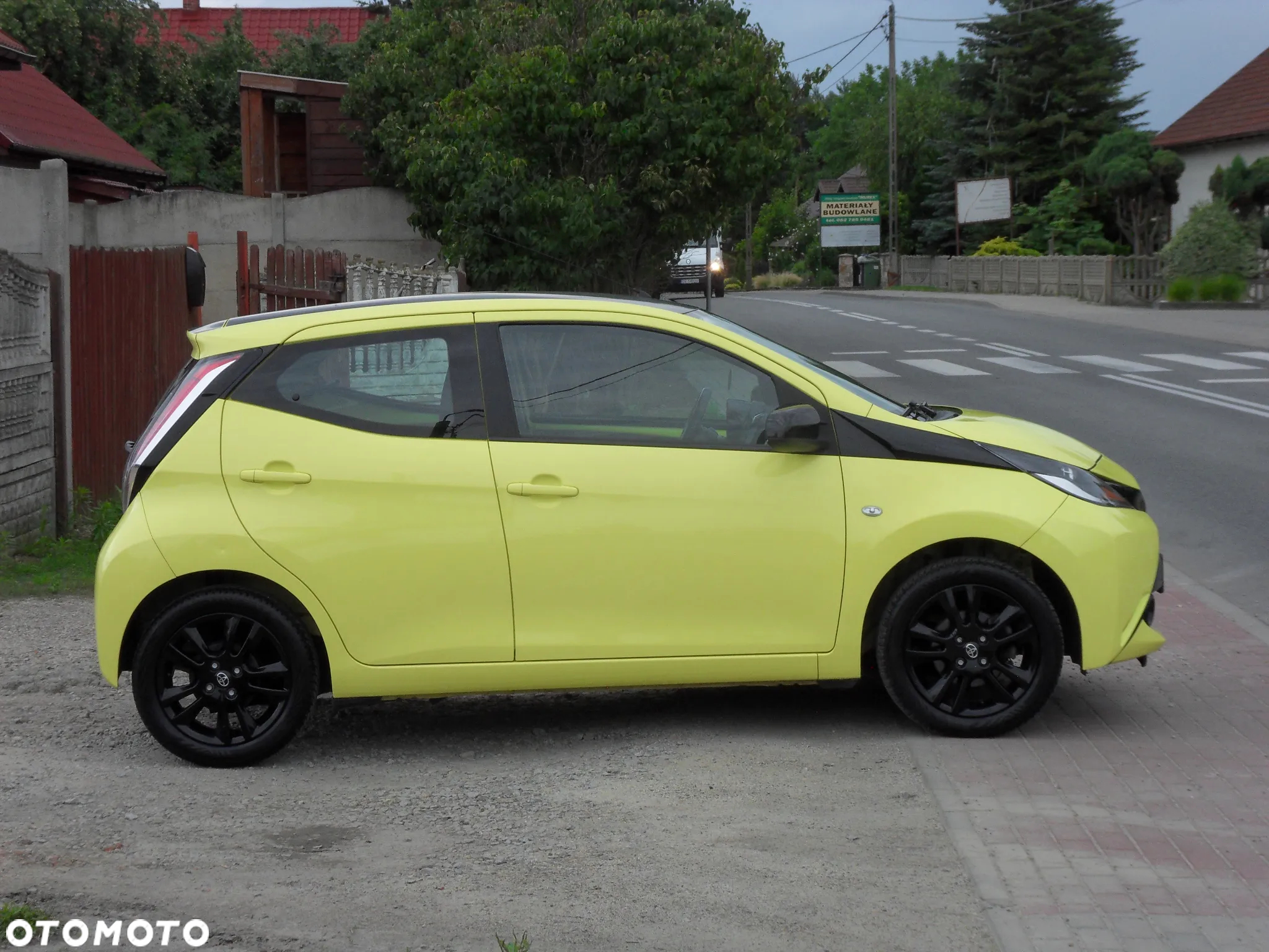 Toyota Aygo x-play touch - 6