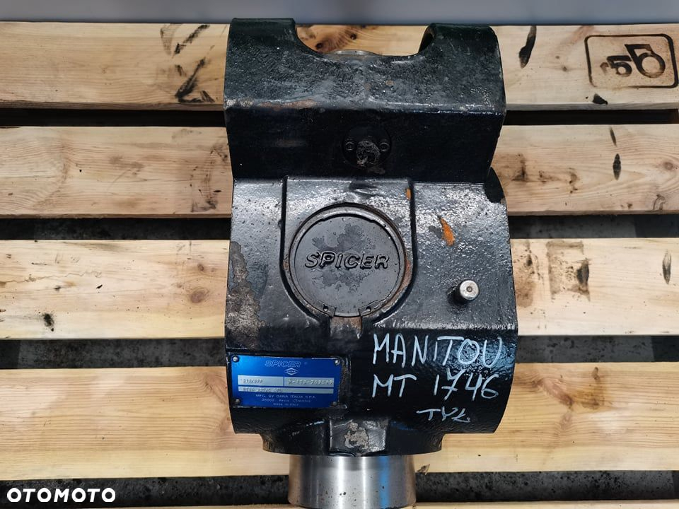 Obudowa ataku Manitou MT 1337 {Spicer tył} - 2