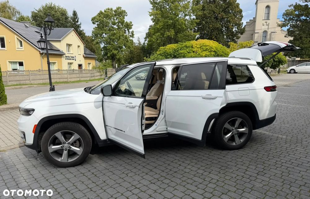 Jeep Grand Cherokee - 14