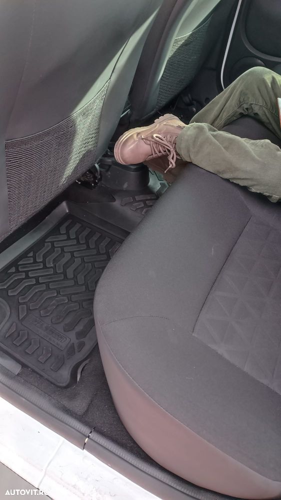 Dacia Duster 1.2 TCe 4x2 Laureate - 15