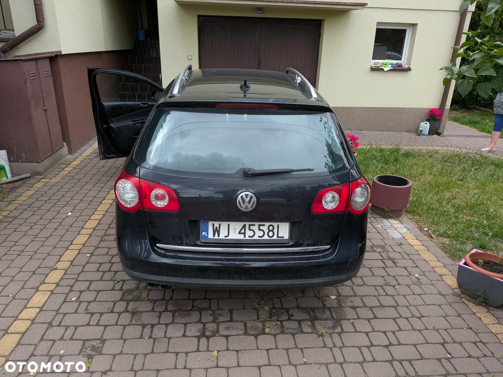 Volkswagen Passat 2.0 TDI Highline R-Style - 6