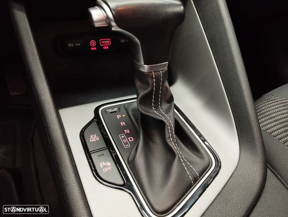 Kia Niro 1.6 GDi PHEV EX - 38
