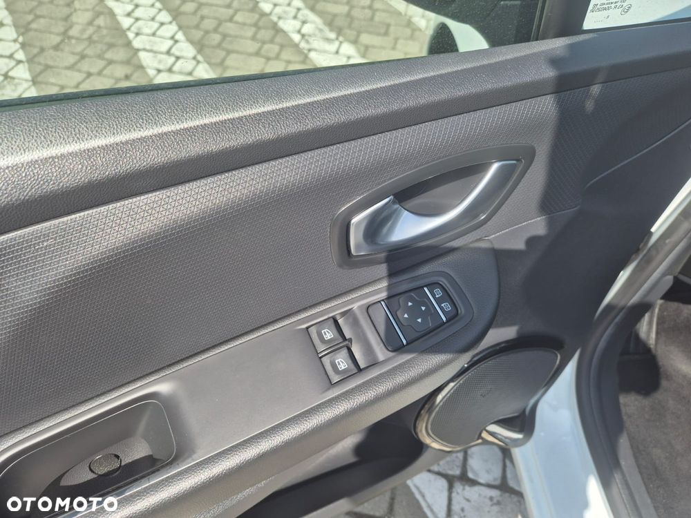 Renault Clio (Energy) TCe 90 Start & Stop LIMITED - 17