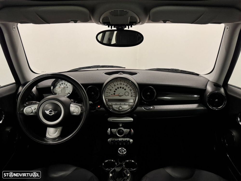 MINI 3 Portas Cooper D - 29