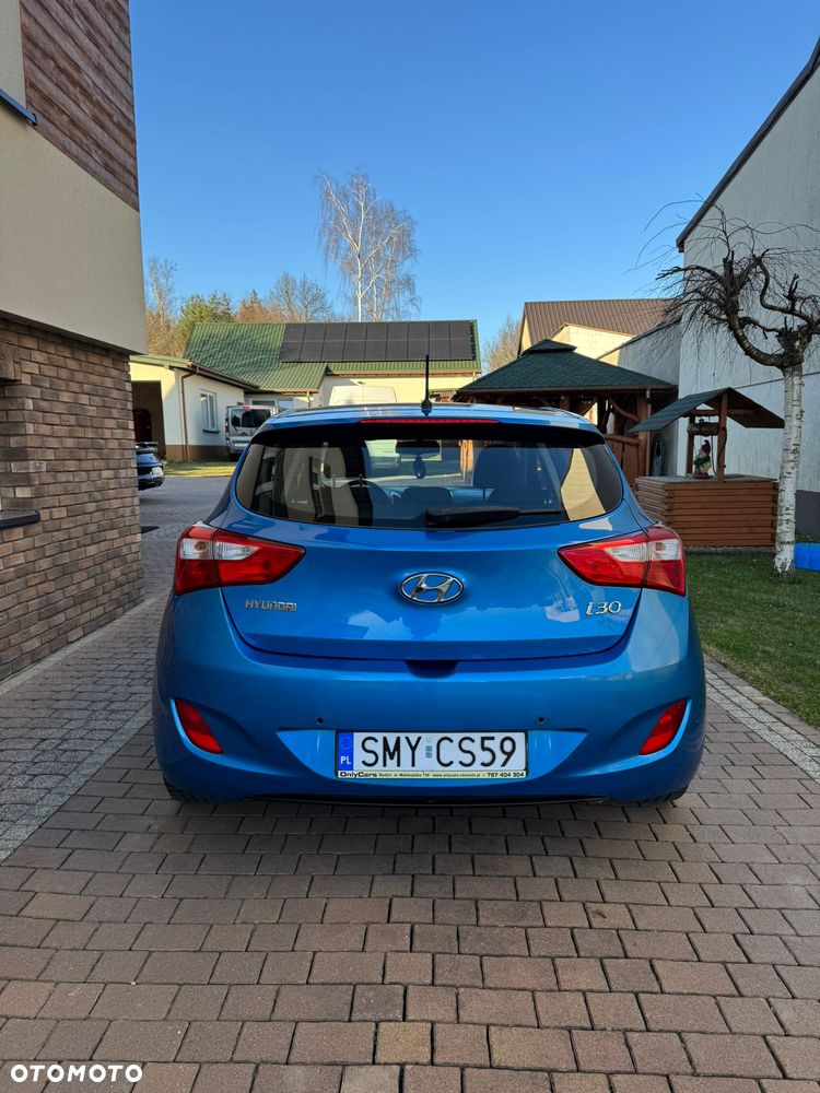 Hyundai i30 1.6 CRDI Intro Edition - 9